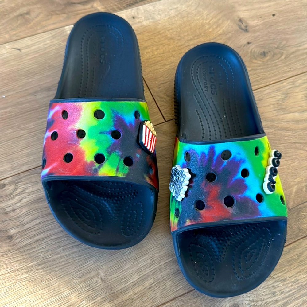 Crocs slides